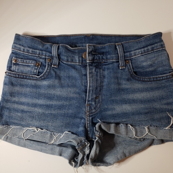 Levis womens shorts waist size 26 - Picture 4 of 5